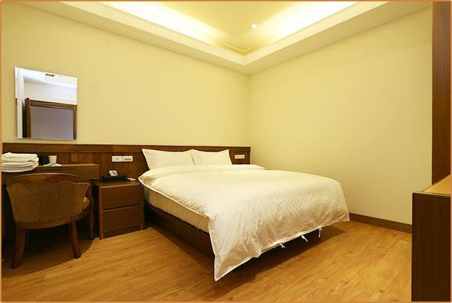 رويسي Happy Owner B&B المظهر الخارجي الصورة